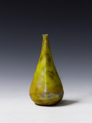 Artist: Beatrice Wood, Title: Yellow Gold Lustre Bottle, c. 1960 (view 3) - click for larger image
