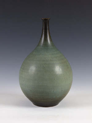 Artist: Harrison McIntosh, Title: Tall Bottle Vase, 1968 - click for larger image