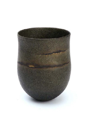 Artist: Jennifer Lee, Title: Moss pot, burnt haloed traces, 2004 - click for larger image