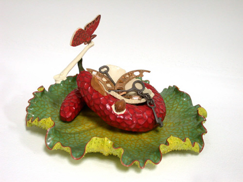Artist: Keisuke Mizuno, Title: Red Fruit with the Balance, 2004 - click for larger image