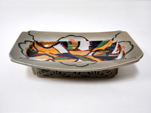Artist: Ralph Bacerra, Title: Untitled Footed Platter, c. 2000 - click for larger image