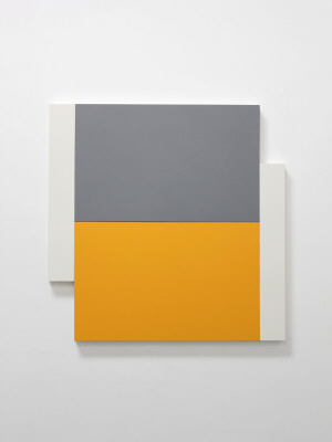 Artist: Scot Heywood, Title: Poles White, Gray, Yellow, 2012 - click for larger image